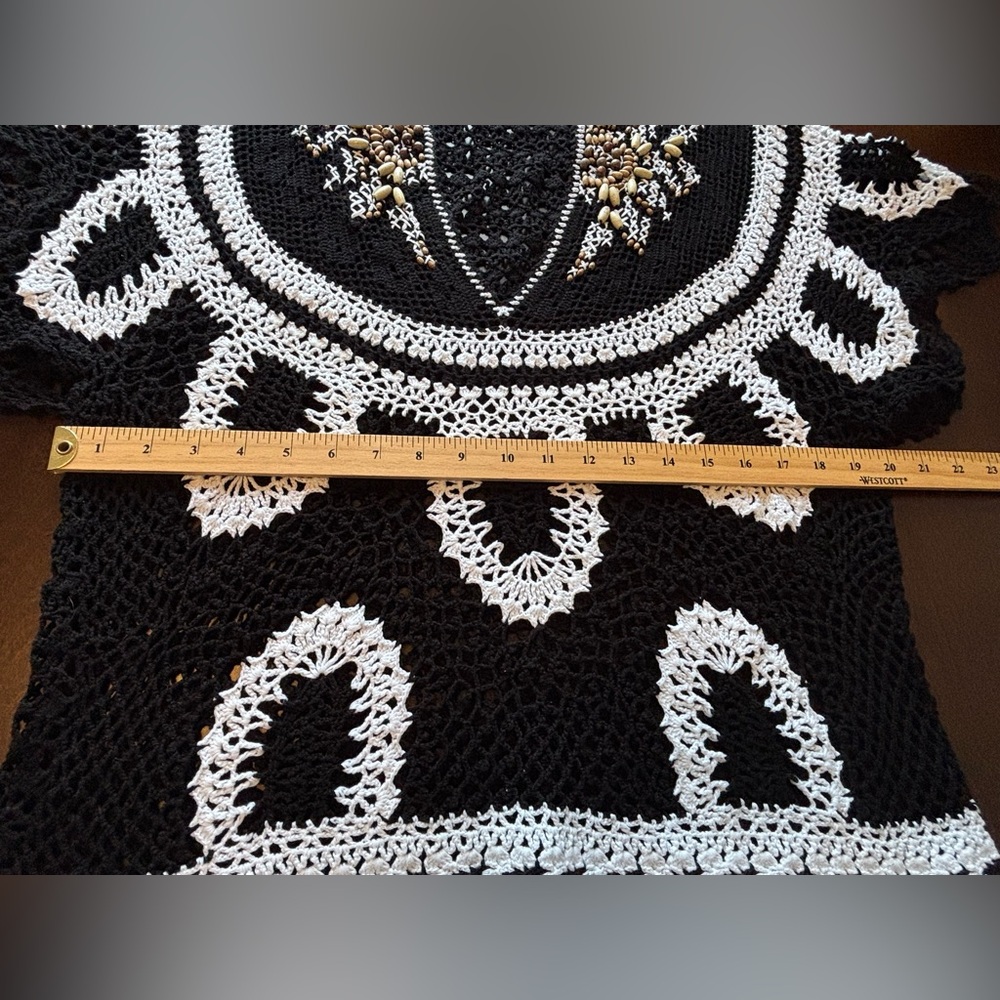 STORYBOOK KNITS Vintage M Beaded Crochet Sweater Sculpted Cap Sleeve Deep V-Neck - Picture 9 of 10